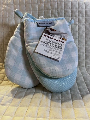 KitchenAid Empuñaduras de Silicona Texturizada Juego de Mitones para Horno 5.5" x 8" Verde Menta Cuadros - Imagen 4 de 10