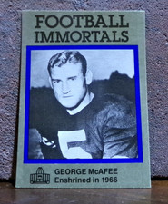 CLASSIC FOOTBALL IMMORTALS CARD HOF 1966 GEORGE McAFEE CHICAGO BEARS 1940-1950