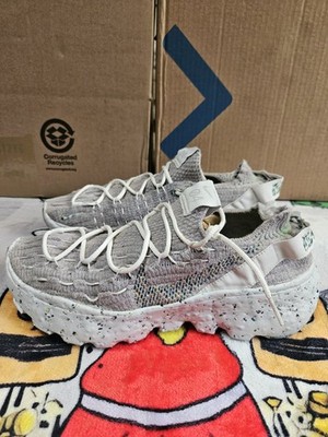 Size 9 - Nike Space Hippie 04 Photon Dust Mean Green W