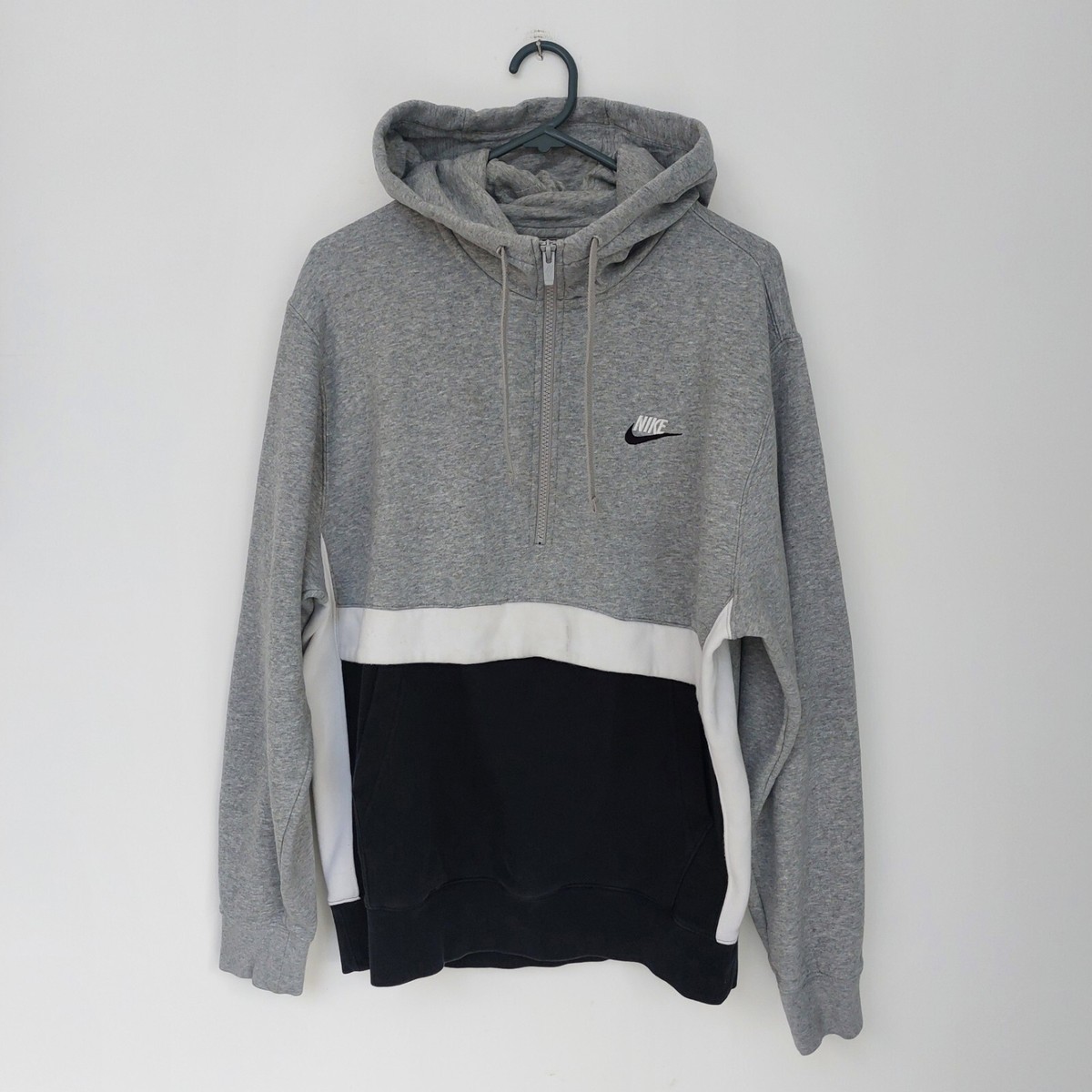 nike mini swoosh cropped hoodie