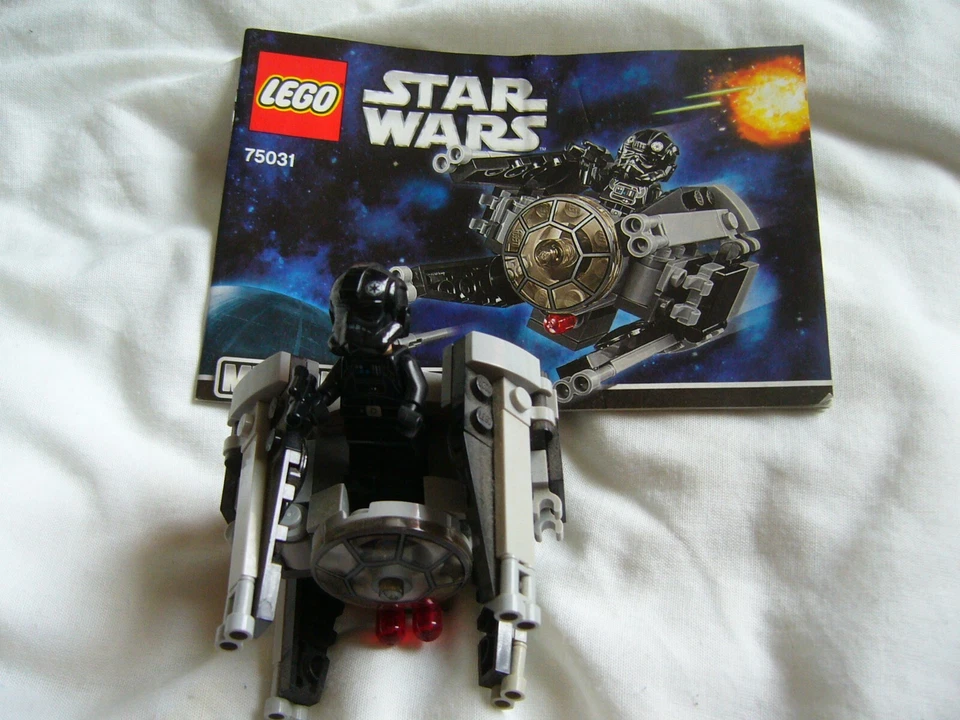 LEGO Star Wars 75031 TIE Interceptor, photo 1 sur 2