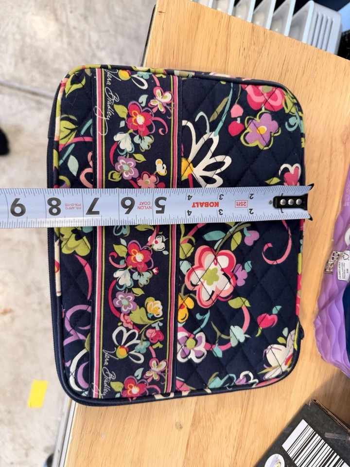 Vera Bradley iPad E Reader Case Navy Blue Floral, 8”x10” - Image 4 of 4