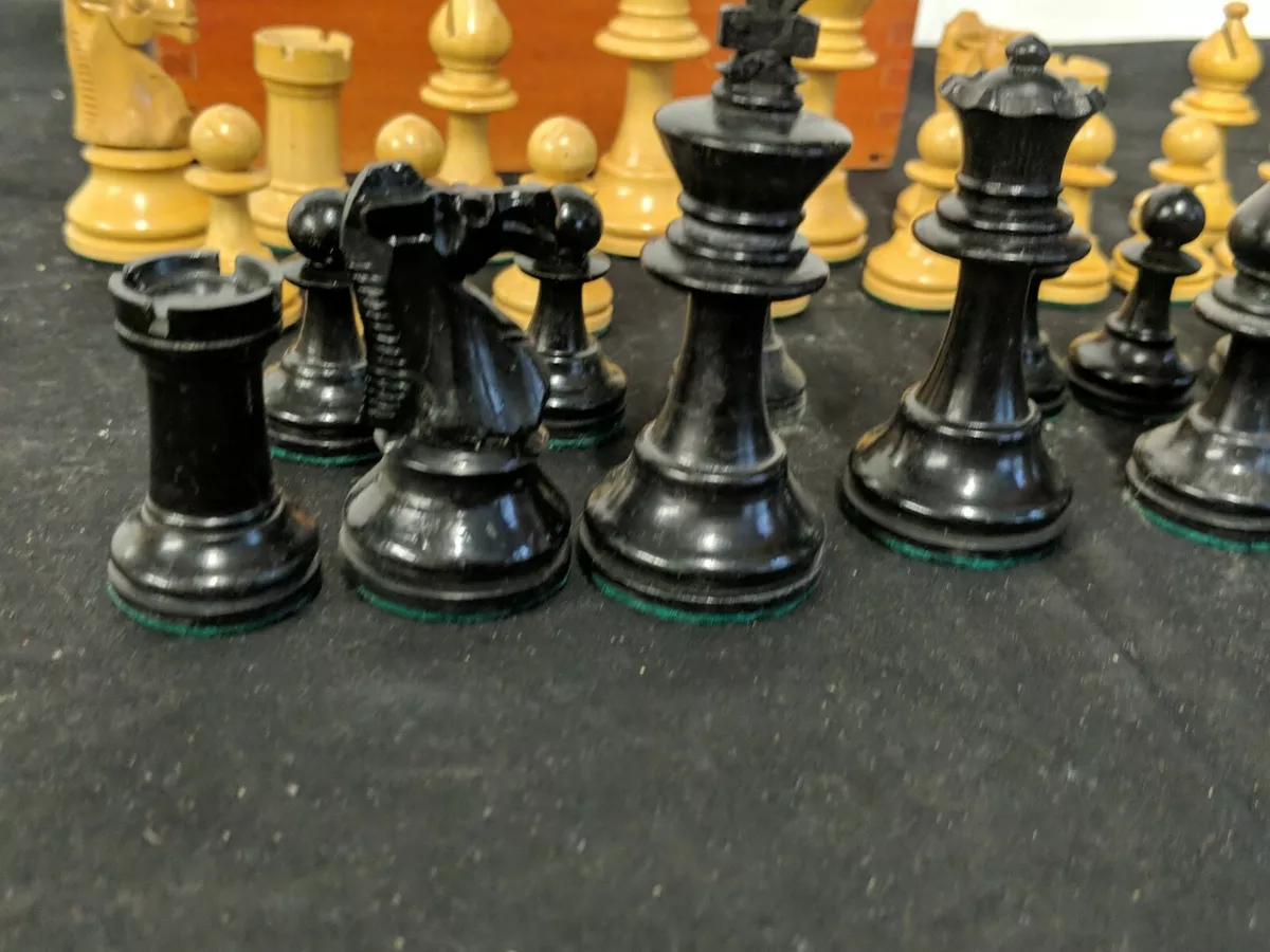 Vintage Weighted Staunton Chess Set KH 95 cm/375 in. -  Portugal