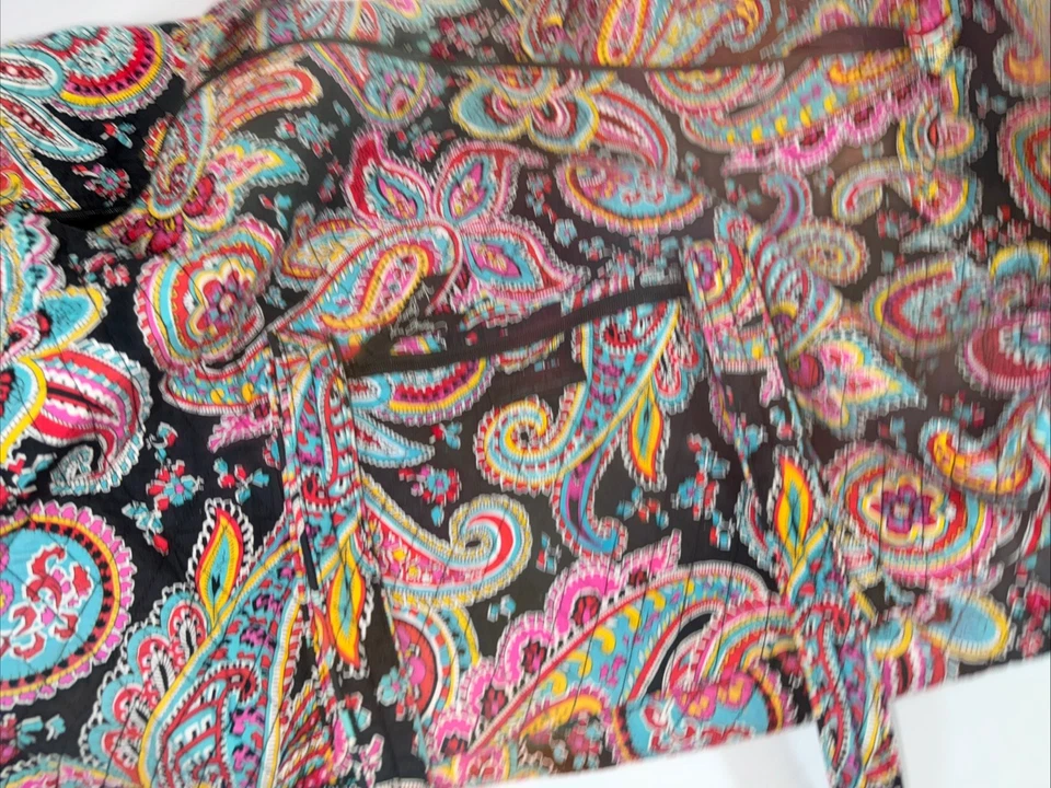 Vera Bradley Parisian Paisley Weekender Duffle Bag 17"  X 25 Lots Of Pockets - Image 2 of 4