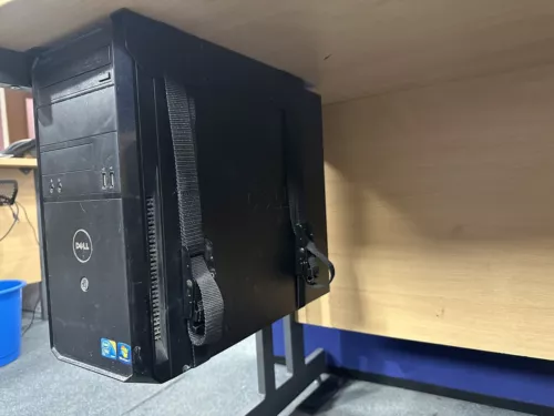 Penn Elcom Fixed Black CPU 42 Halter mit verstellbarer CPU Unterstützung