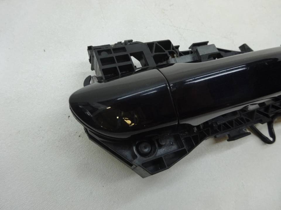 Maçaneta externa dianteira direita Volkswagen CC 2009-2017 preta fabricante de equipamento original DE230769 - Imagem 2 de 4