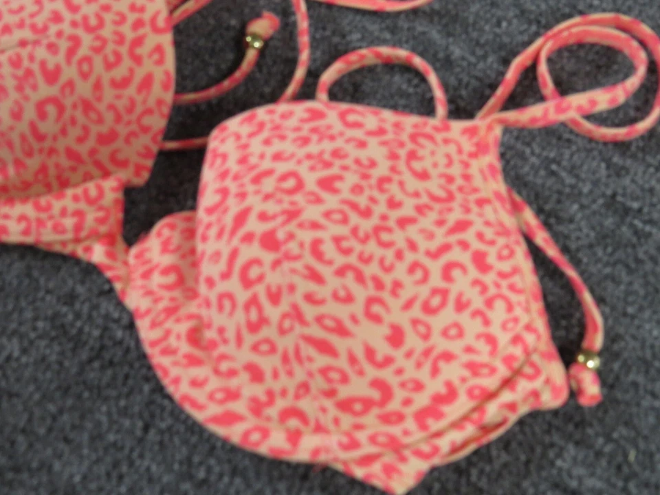 Top de bikini H&M para mujer 34B rosa coral acolchado con aros Foto 3 de 4