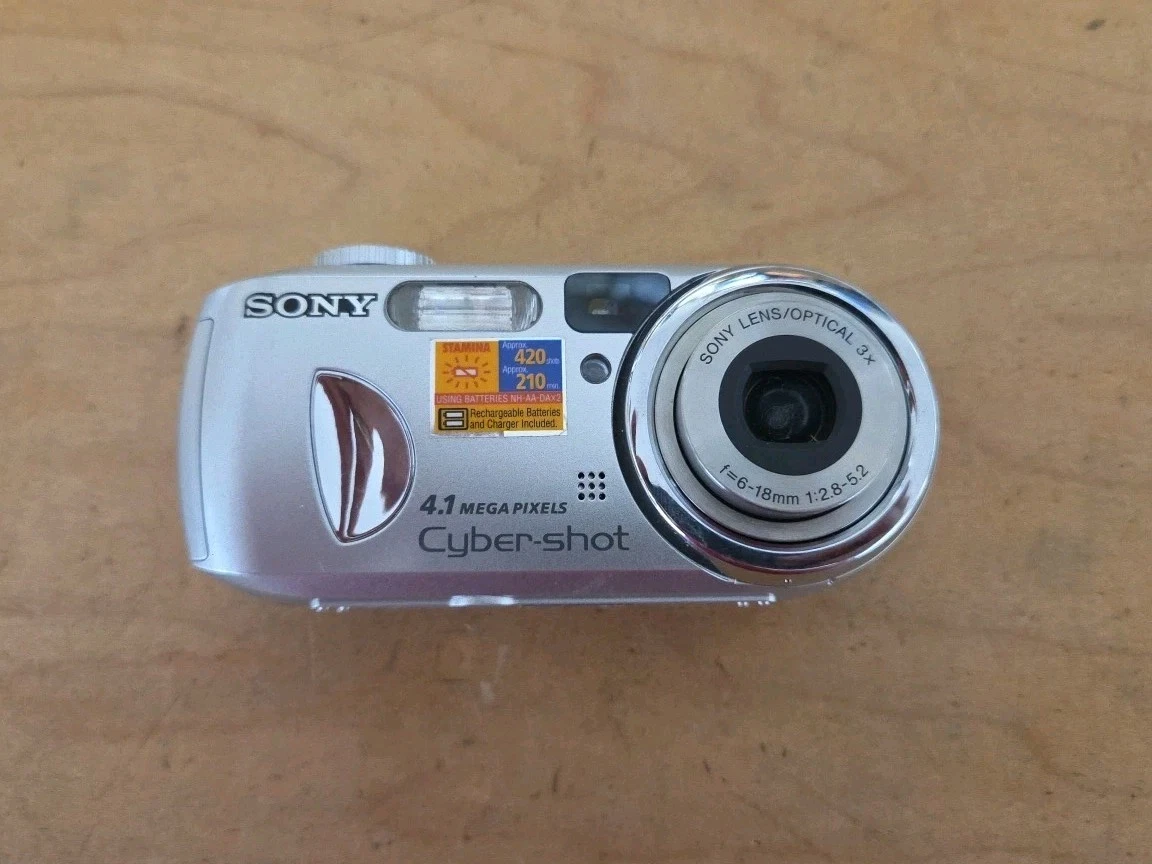 Sony Cyber-shot DSC-P73 Digital Cameras with PictBridge Support