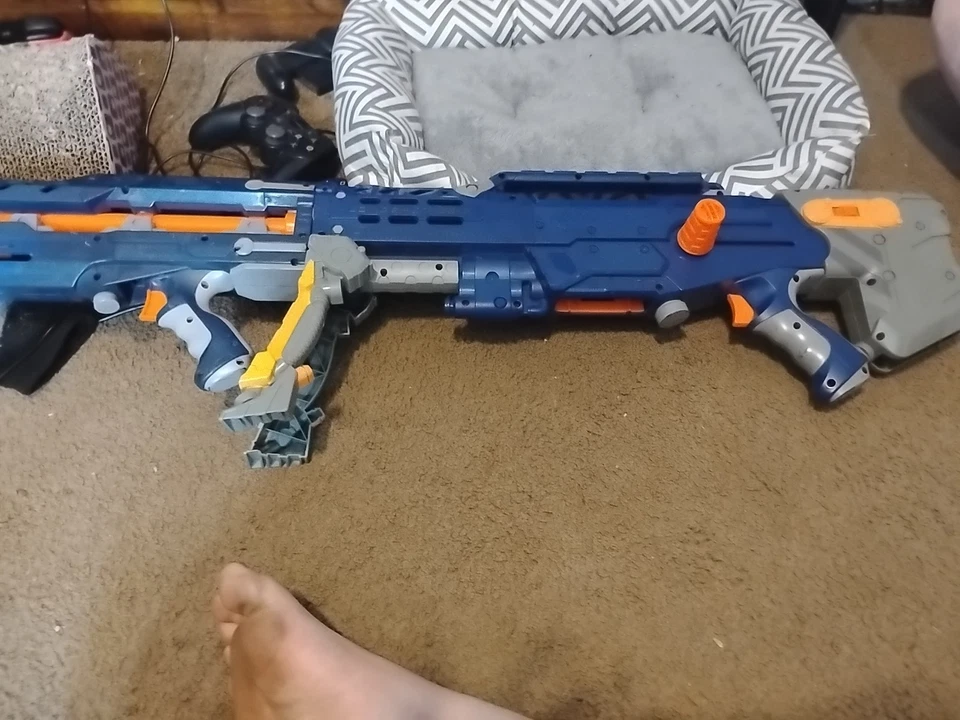 NERF Zombie Strike Z.E.D. Squad Longshot CS-12 Dart Blaster! - Image 2 of 4