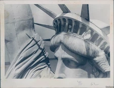 1976 Statue Liberty Crown People Vintage Design Historic View 7X9 Vintage Photo