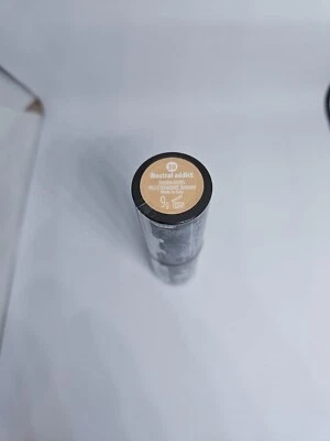 Douglas WASSERCREME STICK . SECOND SKIN CREAM FOUNDATION. 30  Neutral Addict  - Bild 1 von 2