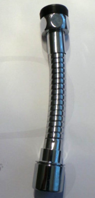 Hahnschlauch 130 mm Metall  Strahlregler Mischdüsesschlauch M22 IG/M24 AG