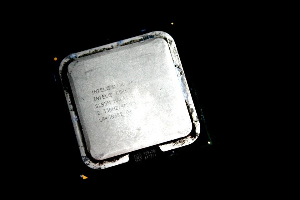 Intel VINTAGE  CPU Processors QTY 2 - Image 4 of 4