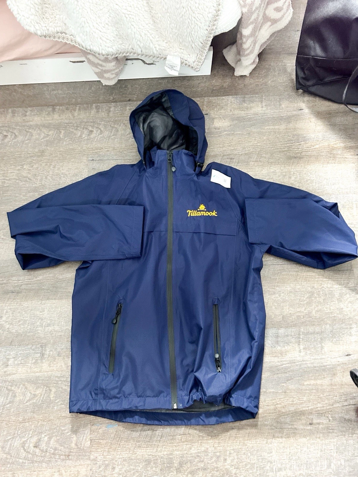 Men’s Tillimook Navy Blue Men’s Small Windbreaker