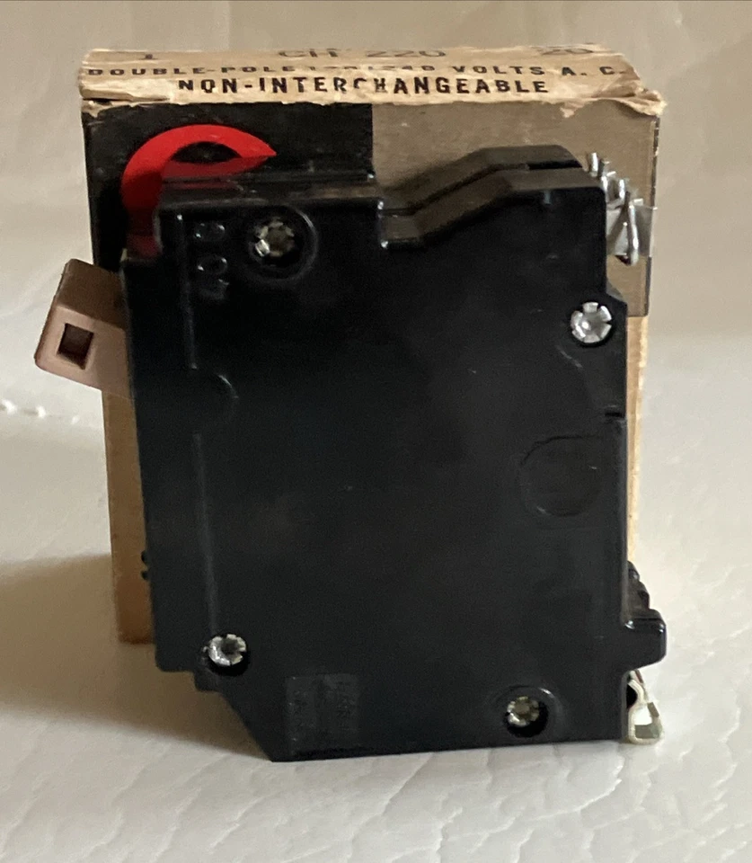 Eaton Cutler Hammer 20A 2P Circuit Breaker CH220 metal foot FULL NOTCH - Image 3 of 4
