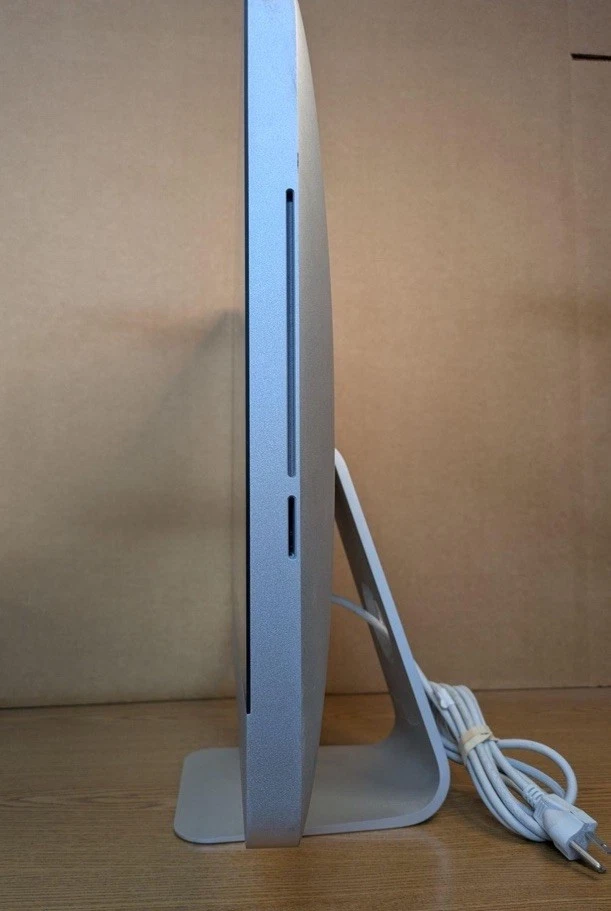 Apple iMac A1311 2010 21.5" 2.5GHz Intel Core 2 Duo 4GB RAM 500GB HDD osx10.13.6 - Image 3 of 4