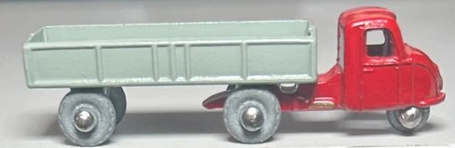 Matchbox Lesney #10 Red/Grey Scammell Horse & Trailer