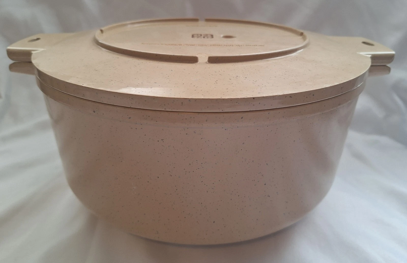 LittonWare 5 Qt. Dutch Oven Casserole Dish With Lid
Opens in a new window or tab