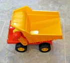 VINTAGE FISHER PRICE DUMP TRUCK  #302 WITH DRIVER 1978 NICE CLEAN STURDY WOW