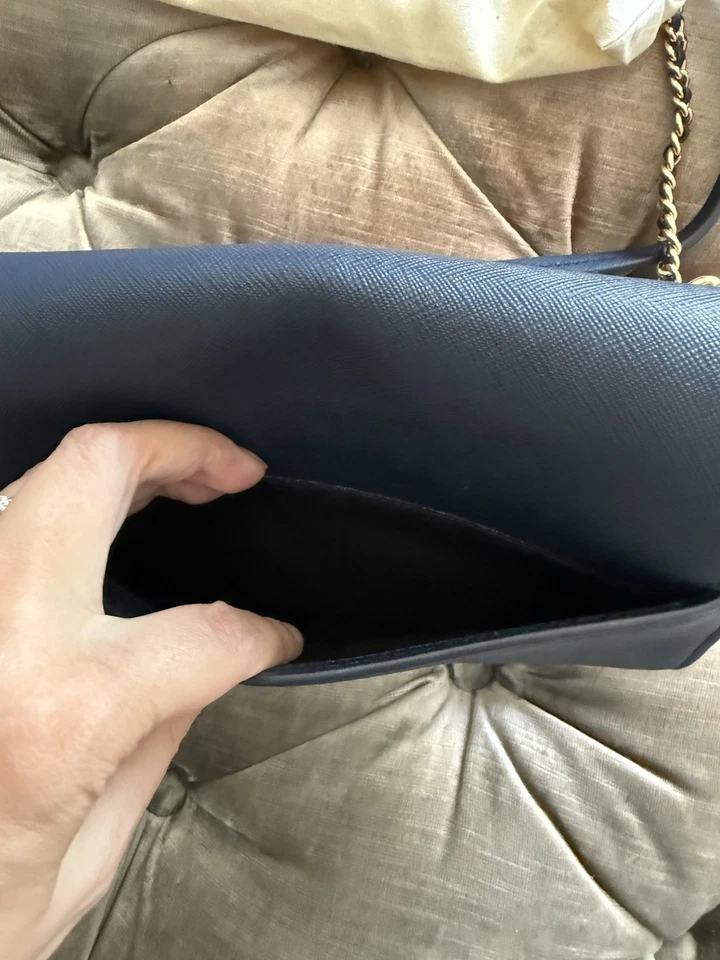 Bolso de Hombro Tory Burch Logo Guijarro en Onda de Marea 34033 Azul Foto 2 de 4