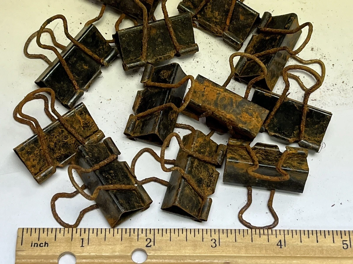 Lot Of 6 Rusted Rusty Metal Binder clip Primitive Crafts Farmhouse