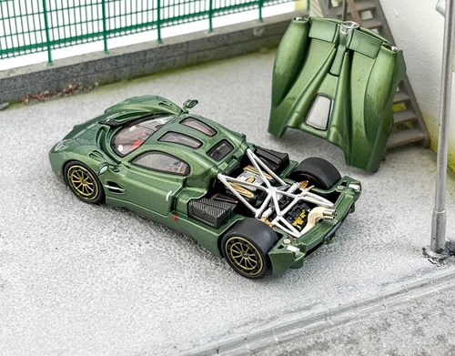 CM 1:64 Green Utopia Super Racing Sports Model Diecast Metal Car - Picture 7 of 10