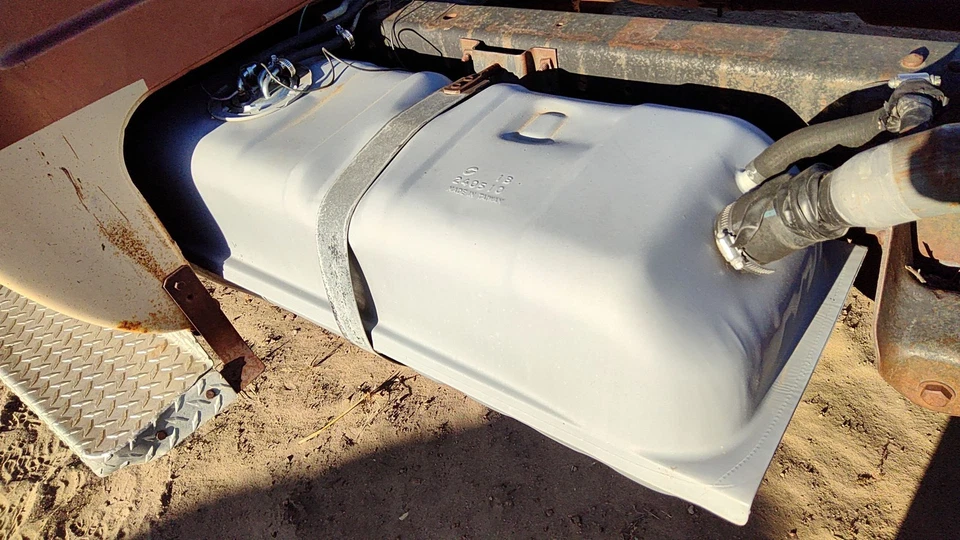 Tanque de combustible Chevy K30 1982-1988 20 galones ha sido reemplazado Foto 3 de 4