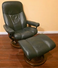 Ekornes Stressless Medium Green Leather "Consul" Swivel Recliner & Ottoman