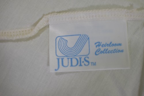 Vintage Unisex Baby Bedding Set White Bear Cub Comforter Diaper Bed Skirt Judi S - Picture 6 of 24
