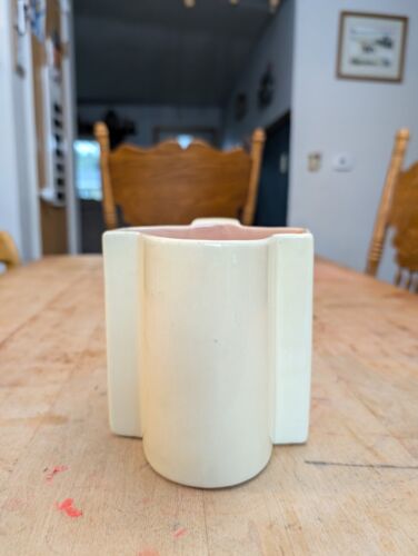 Red Wing Art Pottery Art Deco Pitcher Yellow Pink Mold 768 Vintage Bell Kogan - Picture 2 of 10