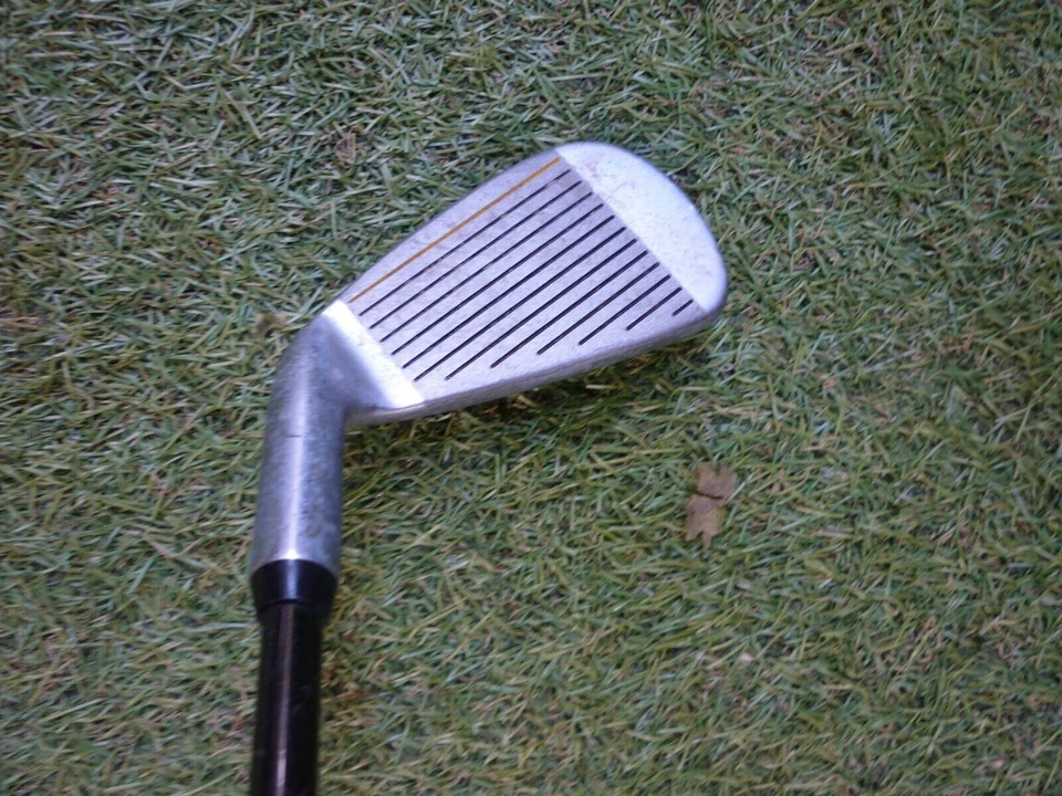 Golden Bear Junior 5/6 iron golf club - Image 2 of 4