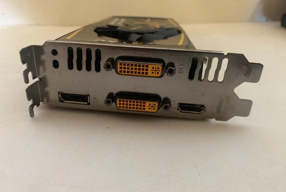 Zotac Nvidia GeForce GTX 460 768MB DDR5 ZT-40404 Synergy Edition PCI-E 2.0 x16 - Image 4 of 4