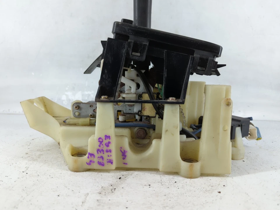 Lexus Es300 1993 consola de piso montaje palanca de cambios Dukim Foto 2 de 4