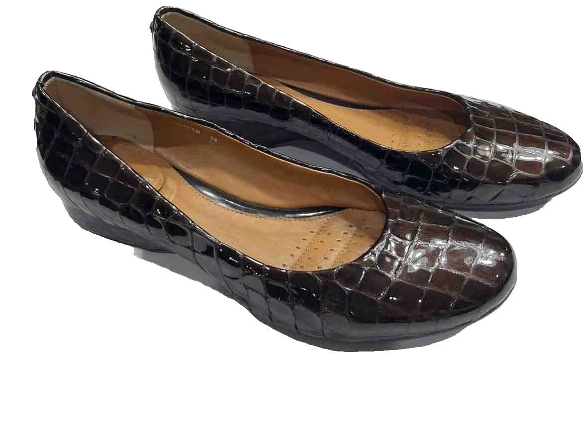 Туфли на танкетке для женщин Brown Geox