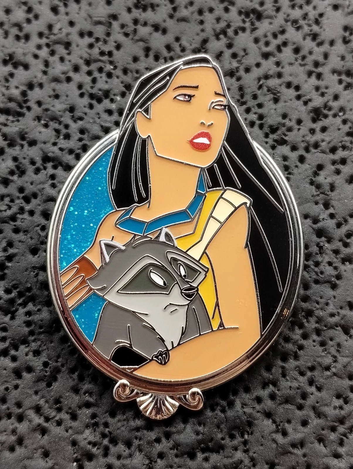 2025 Disney Pocahontas with Meeko Princess Portraits Series Trading Pin 178825
