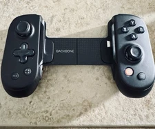 Backbone Pro - (USB-C) Mobile and Wireless Controller for Cloud Gaming