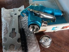 KREMLIN- M21 Pressure Paint spray gun