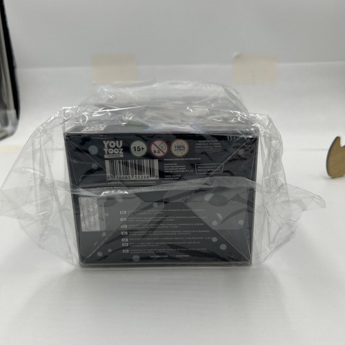 Youtooz: Five Nights at Freddy's Collection - Glamrock Chica Vinylfigur - Bild 2 von 3