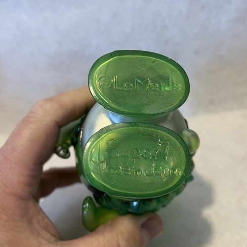 "Le Merde Super7 Burgerbrötchen grün durchscheinend Sofubi 5,5"" - Bild 5 von 5