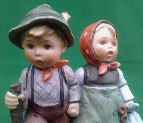 Goebel / hummel ""going home"" ragazza e ragazzo che cammina - tmk 7 - 383 - in scatola. - Foto 5 di 16
