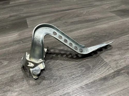 BRAND NEW OEM TOYOTA AYGO MK2 FRONT RH BONNET HINGE 53410-0H060 - Picture 3 of 6