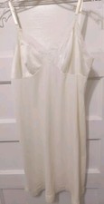 Vintage Vanity Fair Ladies Size 38 Ivory Lace Nylon Full Length Slip Made in USA