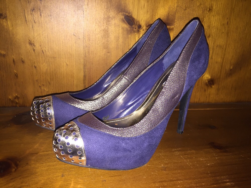 Picture 4 of 11