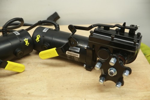 TESTED PAIR Motors for Quantum J4 Power Chairs MOT1803826-01 MOT1803825-01 J4 HD - Picture 6 of 15