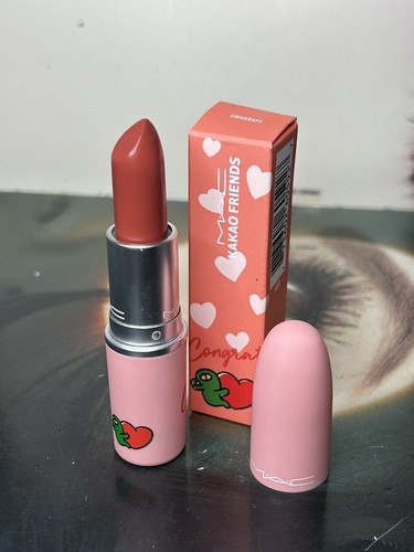 3 NUEVOS EN CAJA MAC Kakao Friends ¡AQUÍ ESTÁ UN ABRAZO, GRACIAS UN MILLÓN Y LÁPICES LABIALES ENHORABUENA! LE - Imagen 10 de 13