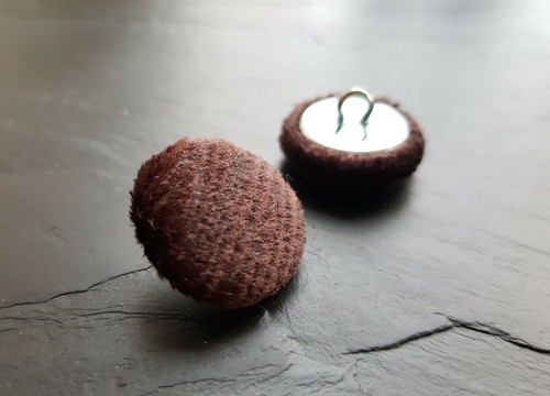 Brown velvet Hand Covered 14mm, 19mm, 23mm, 25mm or 31mm packs of buttons - Picture 9 of 16
