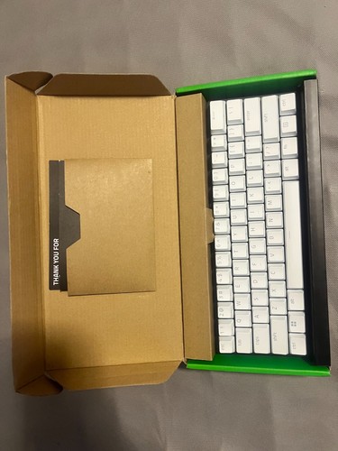 Razer Huntsman Mini Special Edition White Red Linear Optical Switches New - Picture 2 of 4