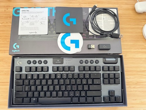 Logitech G915 TKL Wireless Lightspeed RGB G-Sync Mechanical Gaming Keyboard - Zdjęcie 2 z 9