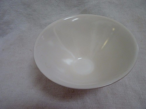 White Rice or Cereal Bowl - NWT - Picture 3 of 7