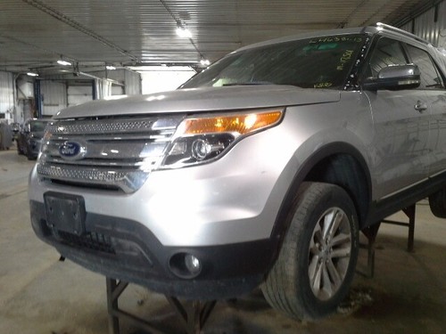 Used Front Center Interior Rear View Mirror fits: 2013 Ford Explorer w/o rain se - Picture 4 of 24